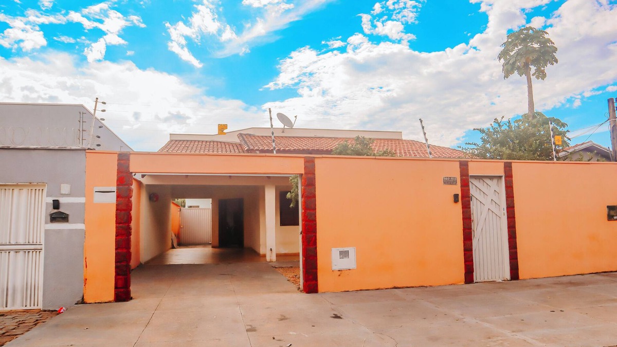 Plano Diretor Sul House | Cozy 3/4 House - Air conditioning in 3/4. Garage.