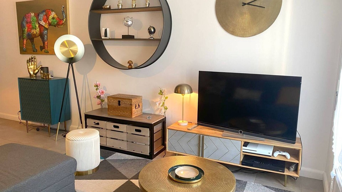 Tregastel Apartment | Cozy 3* Apt with Free WIFI, 200m from Beach, Central Trégastel