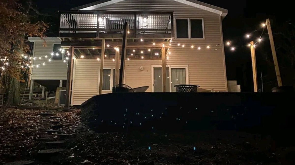 South Haven Cabin | Cozy 3-bed Lakefront House