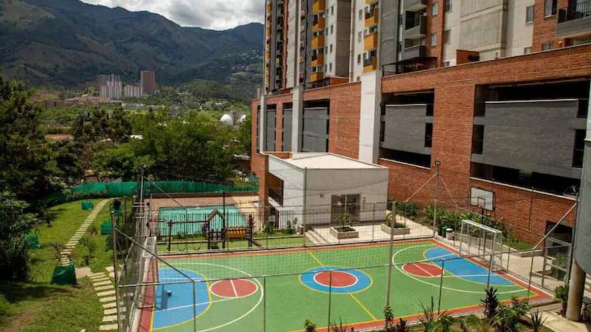 Bello Apartment | Cozy 3-bedroom apartment in beautiful Copacabana with WiFi, fitness room