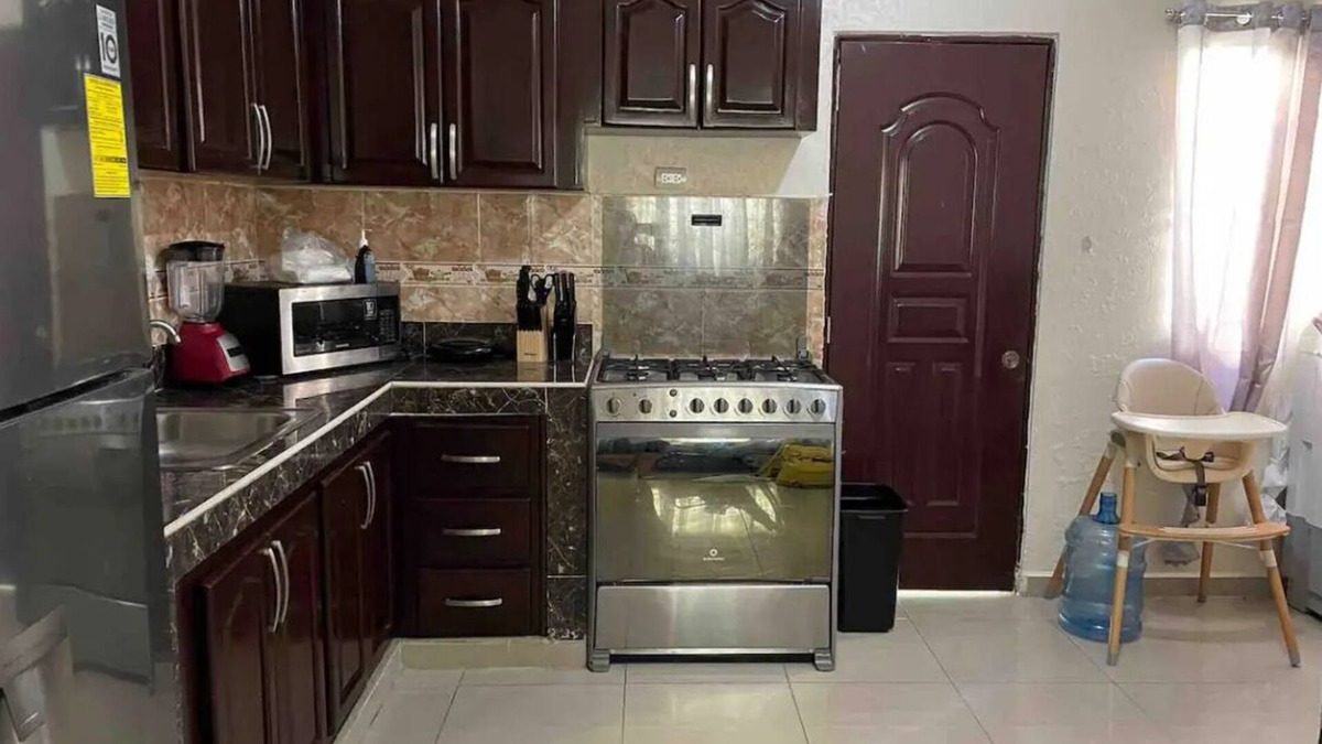 Bani House | Cozy 3-bedroom apartment with WiFi, in Bani pet friendly