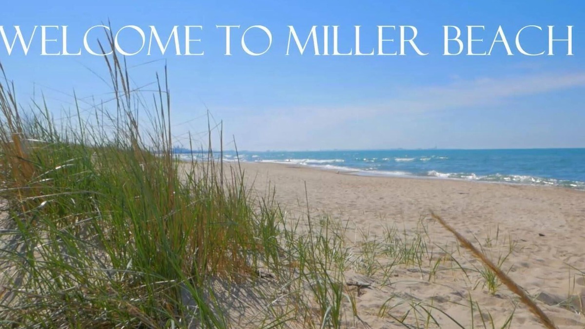 Miller Beach Condo | Cozy 3-bedroom condo with AC, WiFi in charming Miller Beach
