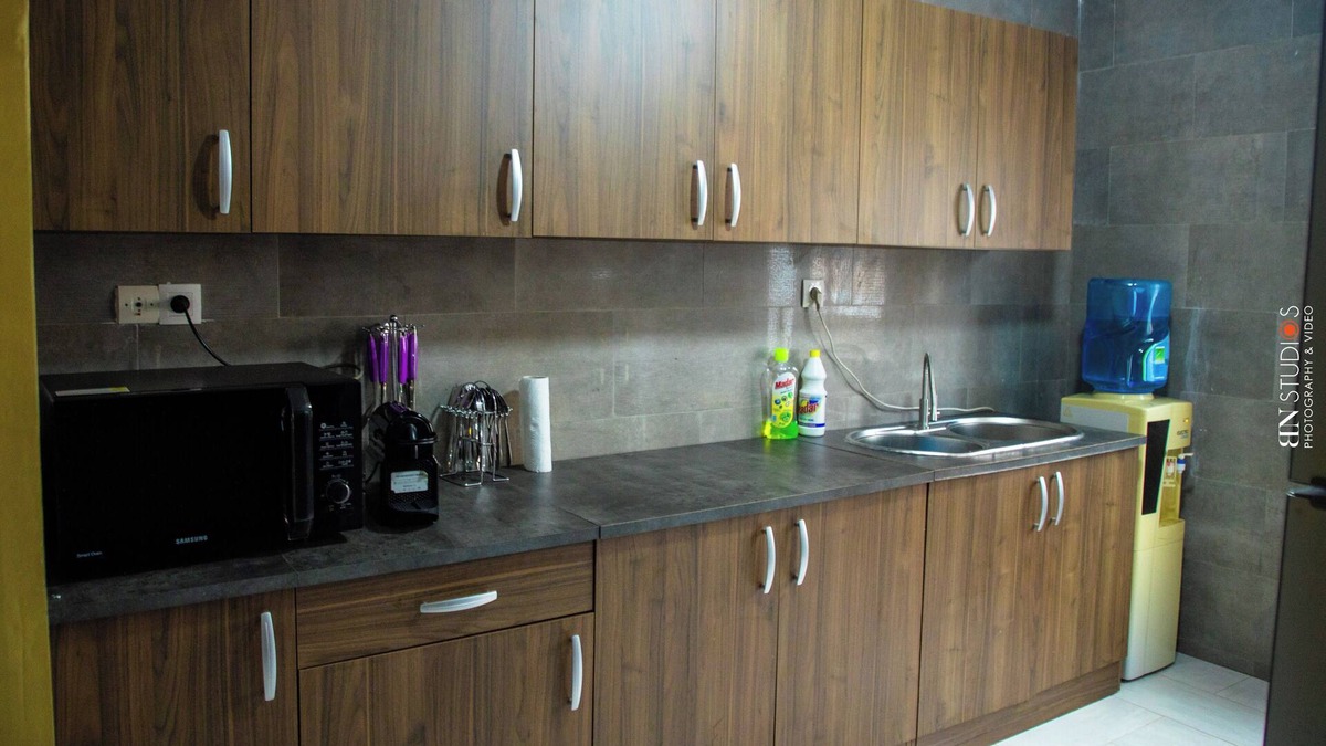 Dakar Condo | Cozy 3-bedroom condo with WiFi, AC in pleasant Dakar