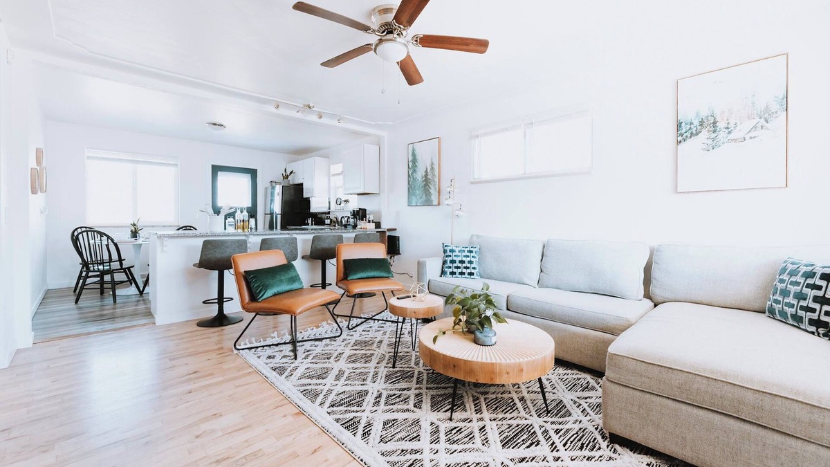 Kipling House | Cozy 3-Bedroom ~Firepit!~ Near Red Rocks and Downtown