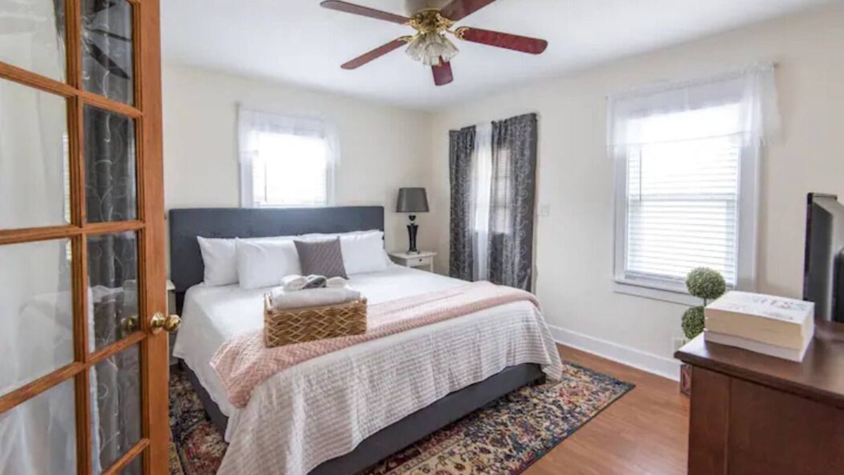 La Salle House | Cozy 3 Bedroom Home Starved Rock Pets Welcome