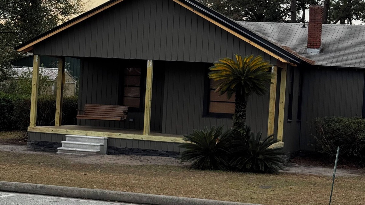 Folkston House | Cozy 3 Bedroom House Next To The Train Tracks