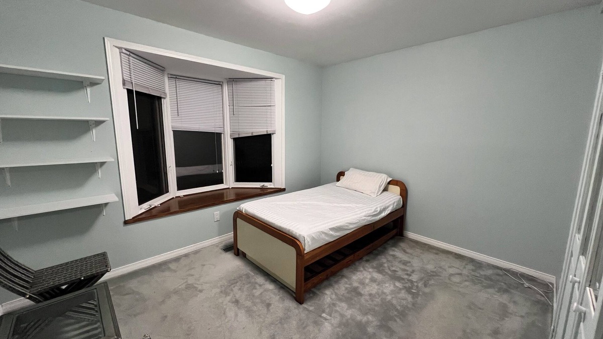 Watertown House | Cozy 3-Bedroom Retreat | Comfortable Stay with Modern Amenities