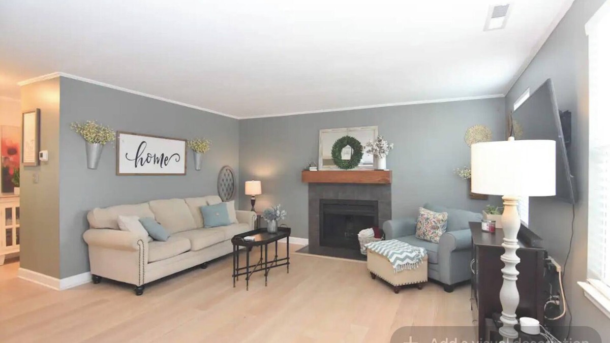 Columbia House | Cozy 3 Bedroom Townhome