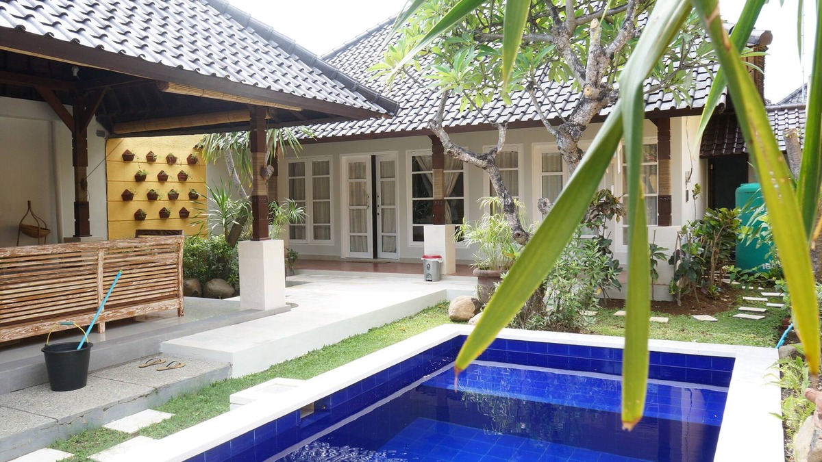 Sunset Road Villa | Cozy 3 Bedroom villa Seminyak