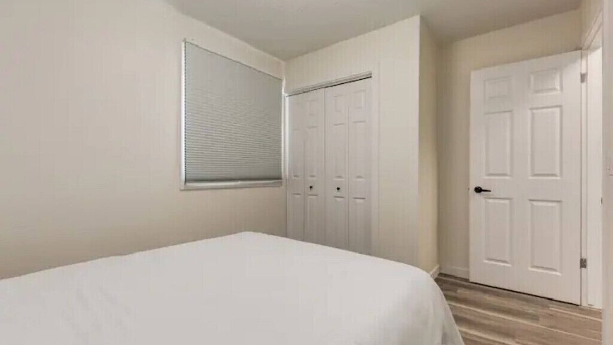 Northwest Calgary House | *Cozy* 3 BR - OnRoute to Banff