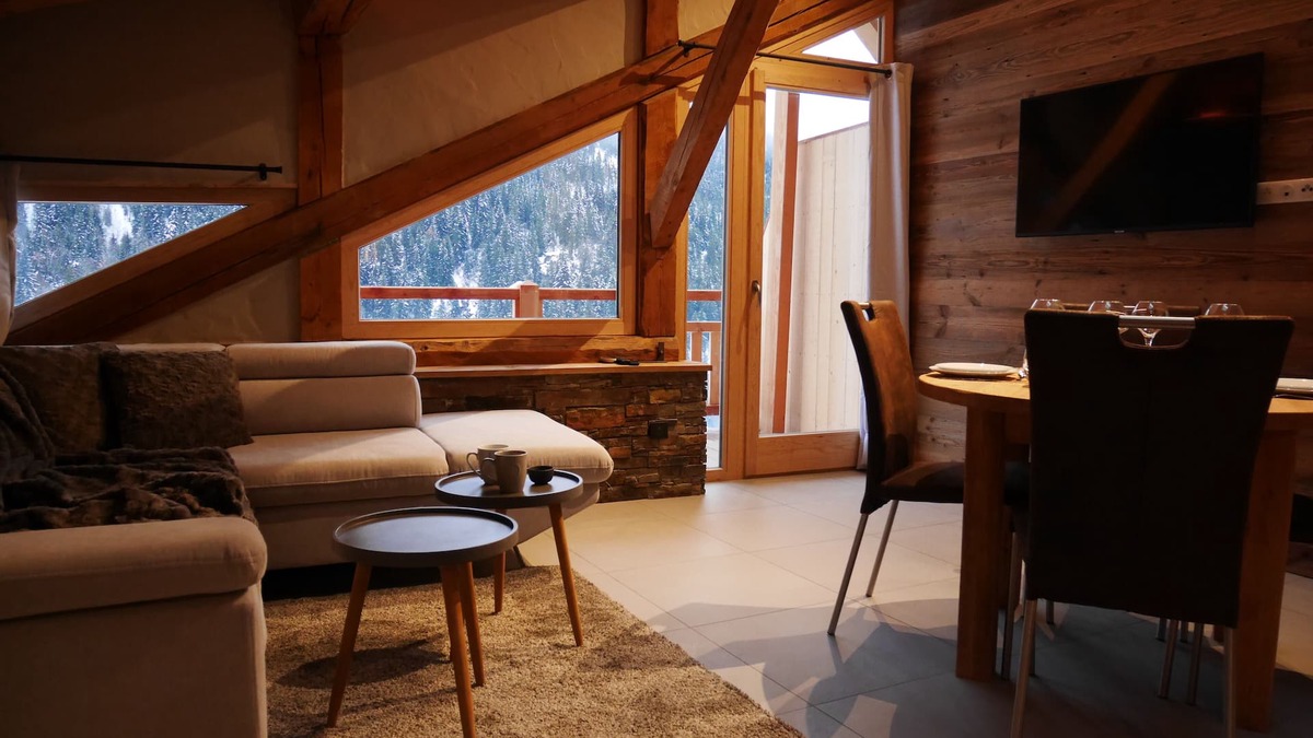Champagny-en-Vanoise Apartment | Cozy 3 room apartment 4/6 pers LA PLAGNE-CHAMPAGNY