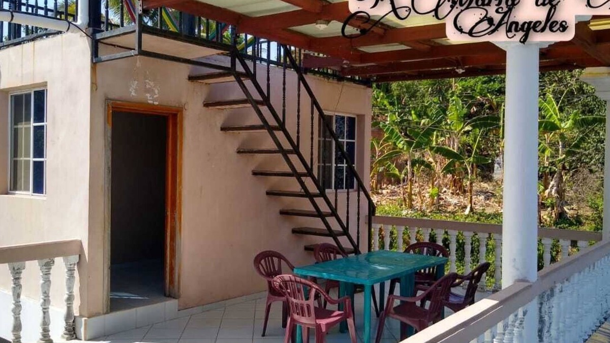 Jucuaran Villa | Cozy 3 story house at Jucuaran