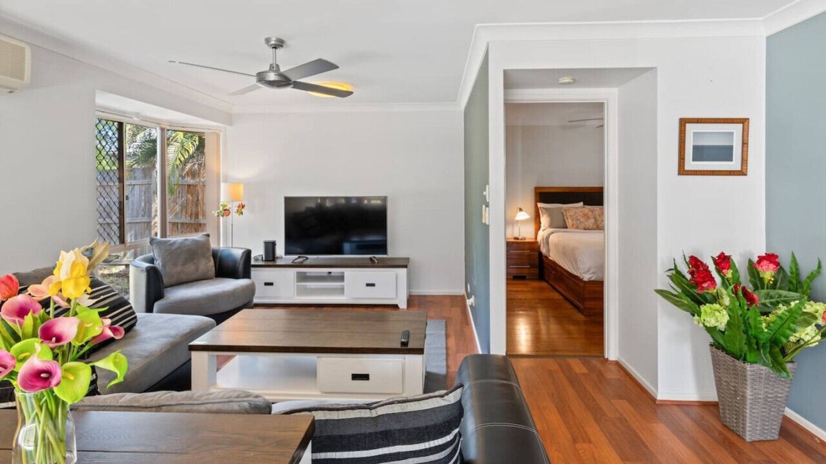 Eight Mile Plains House | Cozy 3BR Family-Friendly House @Eight Mile Plains