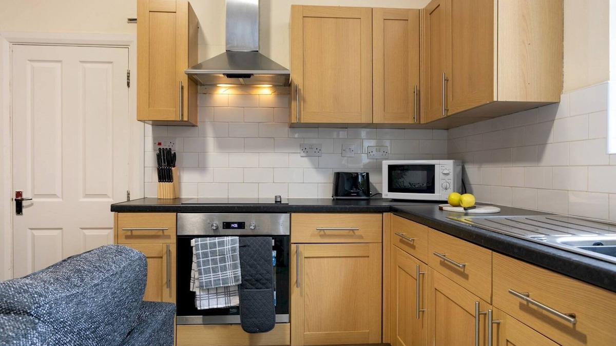Forest Fields House | Cozy 4-Bed Home Near Nottingham's Best Attractions | Pass the Keys