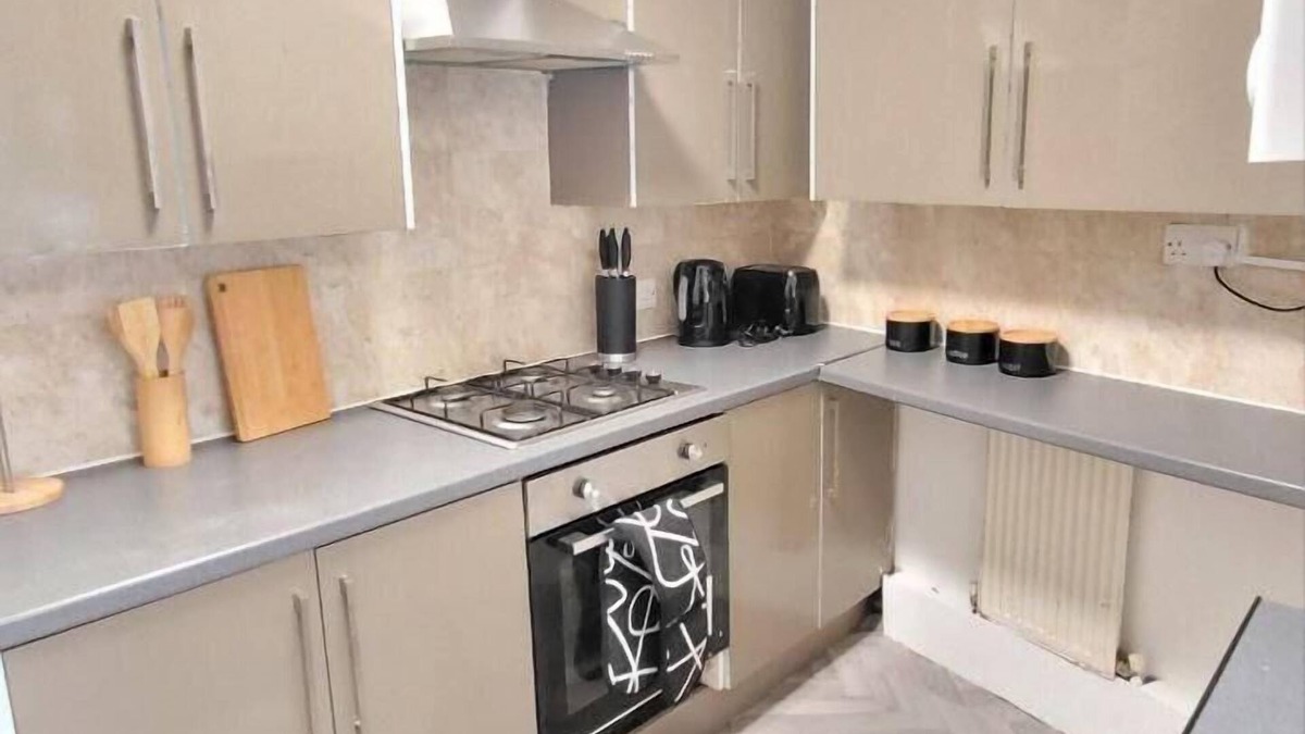 Accrington House | Cozy 4-Bed House in Accrington