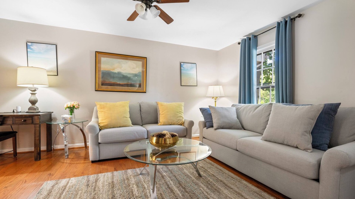 Montgomery Village House | 🌲☀️Cozy 4 Bedroom Home Away from Home☀️🌲