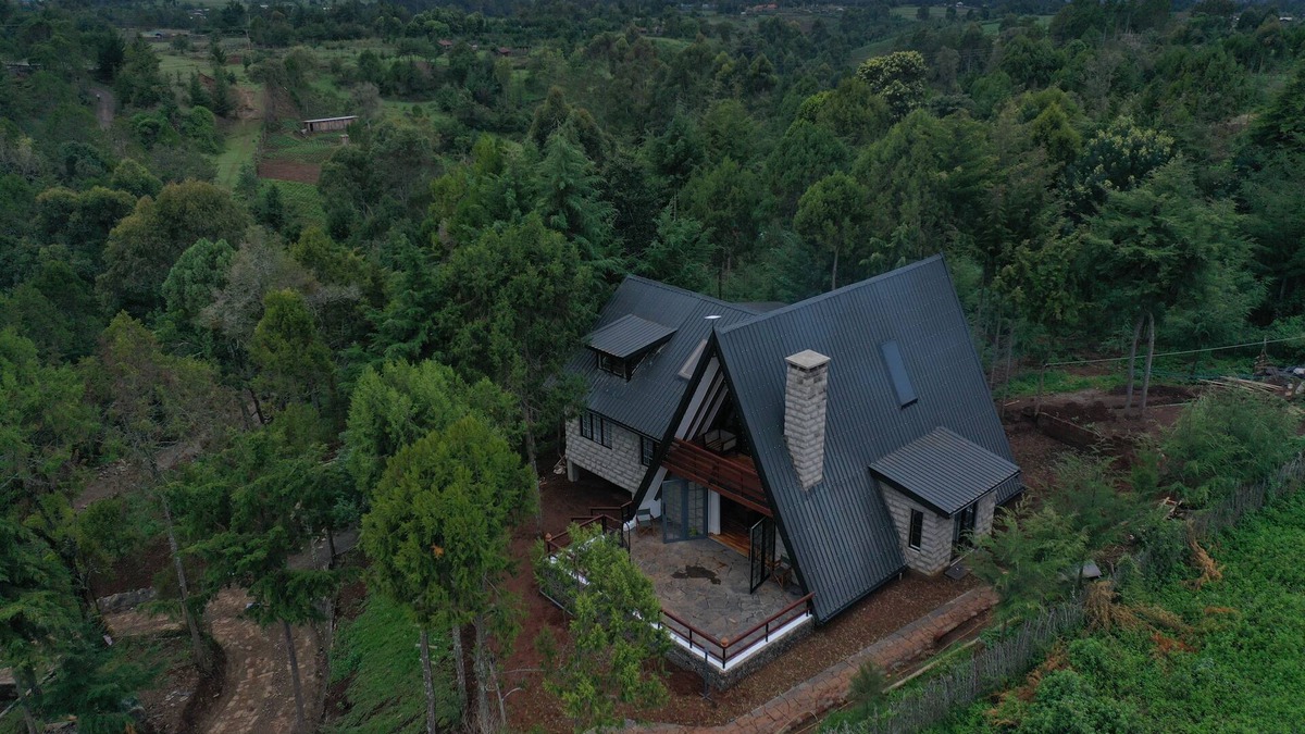 Naro Moru Cabin | Cozy 4 bedroom Cabin in Naromoru next to Mt Kenya Forest.