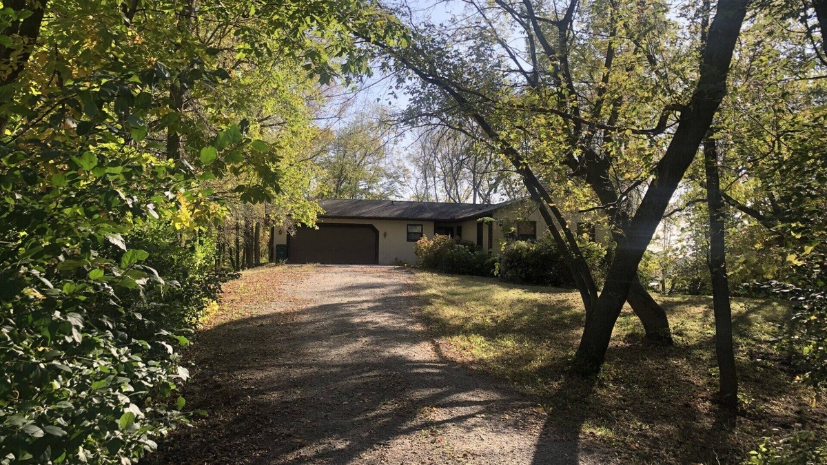 Buffalo House | Cozy 4-bedroom house in adorable Buffalo with AC, WiFi