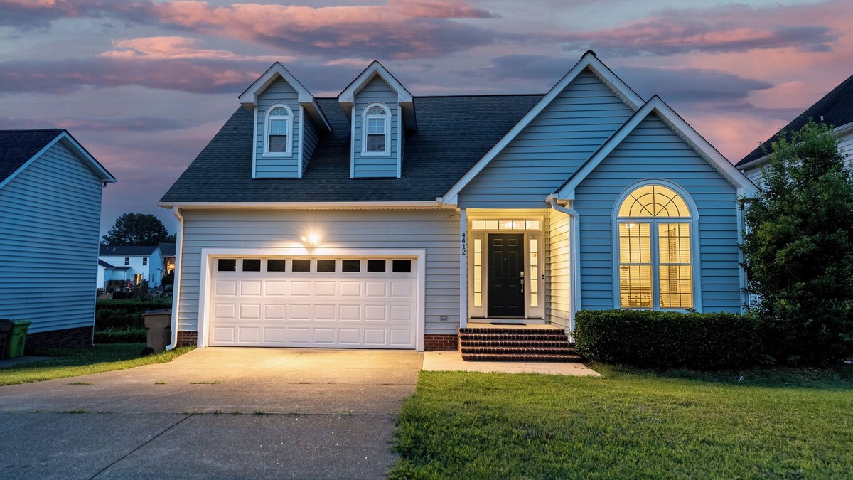 Northeast Raleigh House | Cozy 4-bedroom Raleigh Retreat. Home Theater. Furnished Deck. 15 min to Downtown