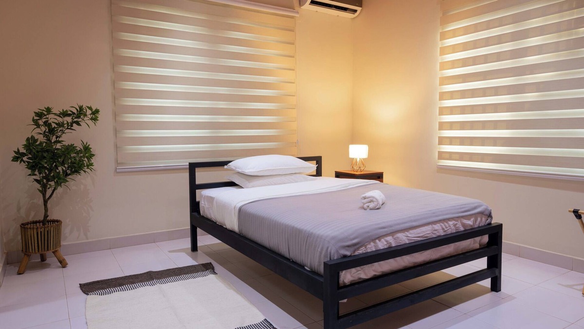 Nungua House | Cozy 4-Bedroom Townhouse in Community 25, Tema