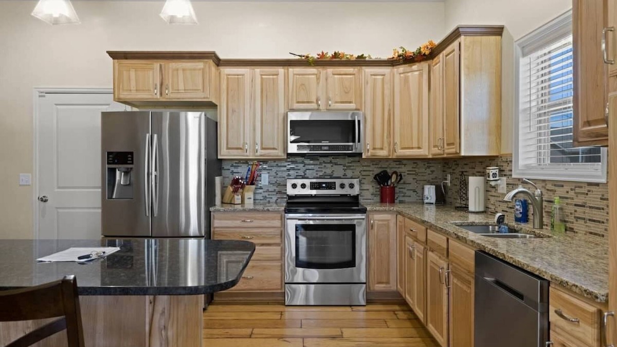 Casper House | Cozy 4 BR/4BA Home w/Amazing Mtn Views!