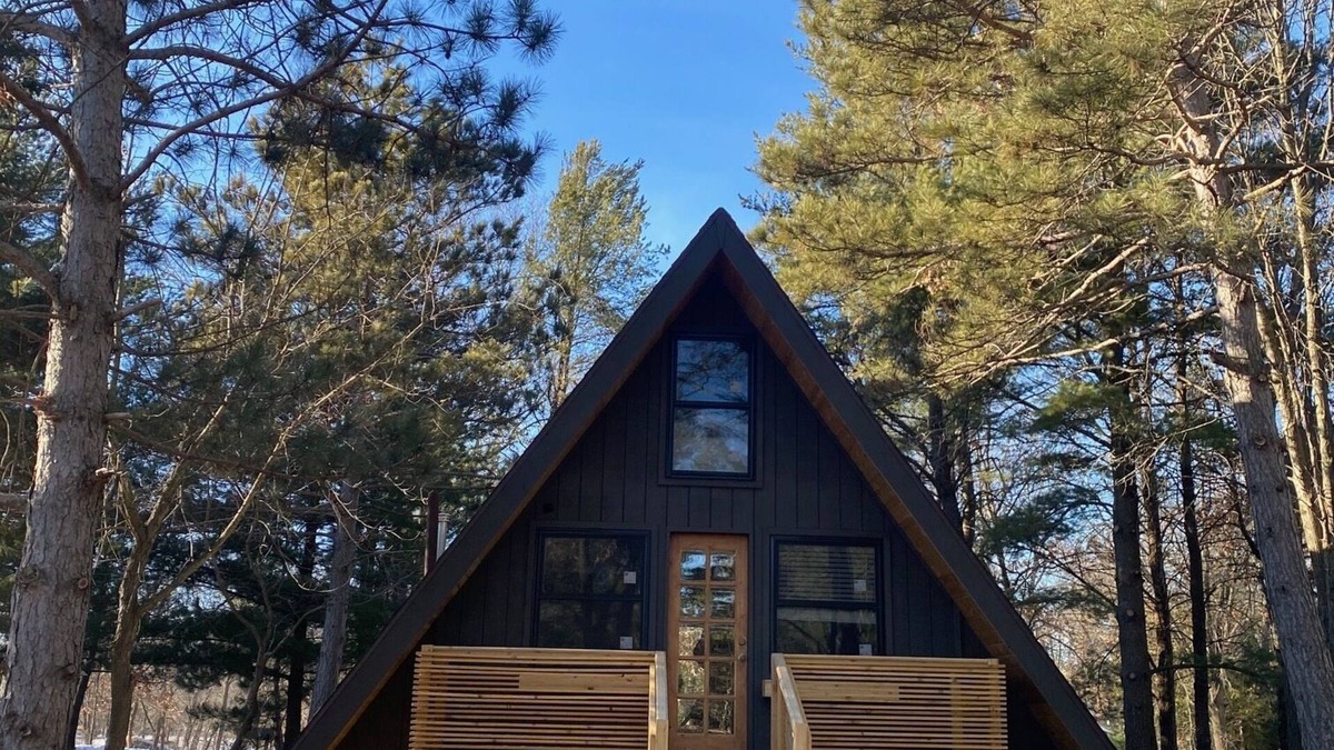 Nekoosa Cabin | Cozy A-Frame Cabin in the Woods!