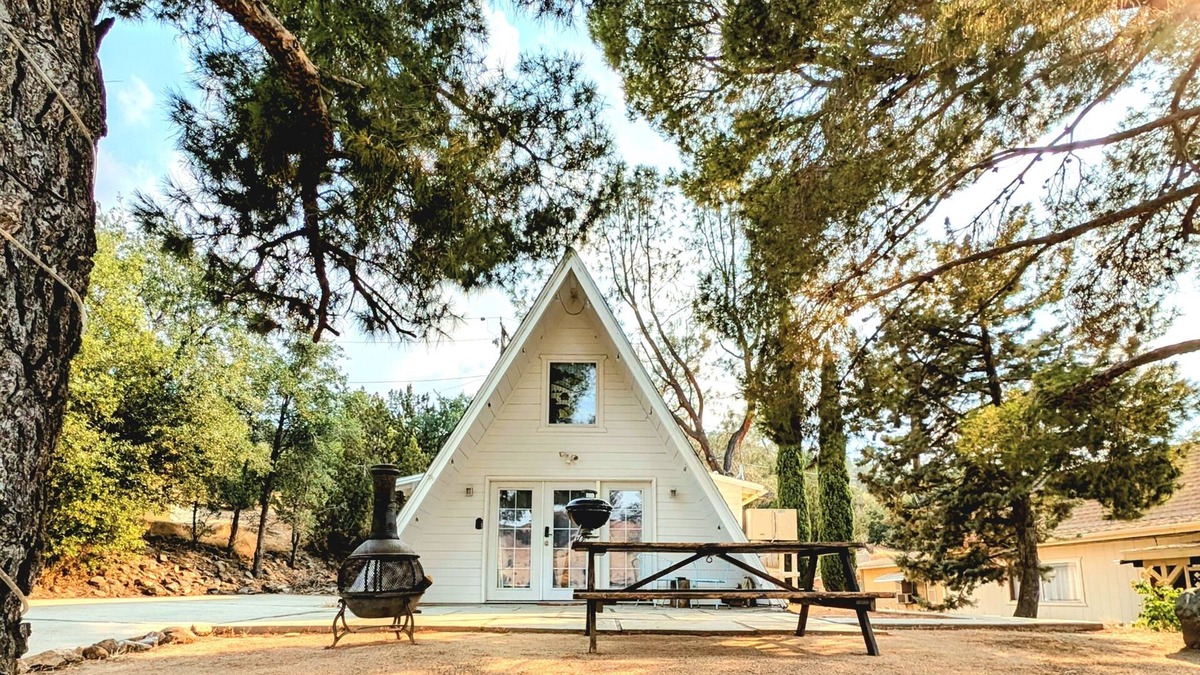 Bodfish Cabin | Cozy A-Frame With Mountain Views, Near Hot Springs