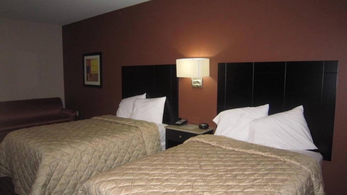 Monmouth Junction Hotel | Cozy & Affordable Retreat Near Davidson Mill Pond County Park