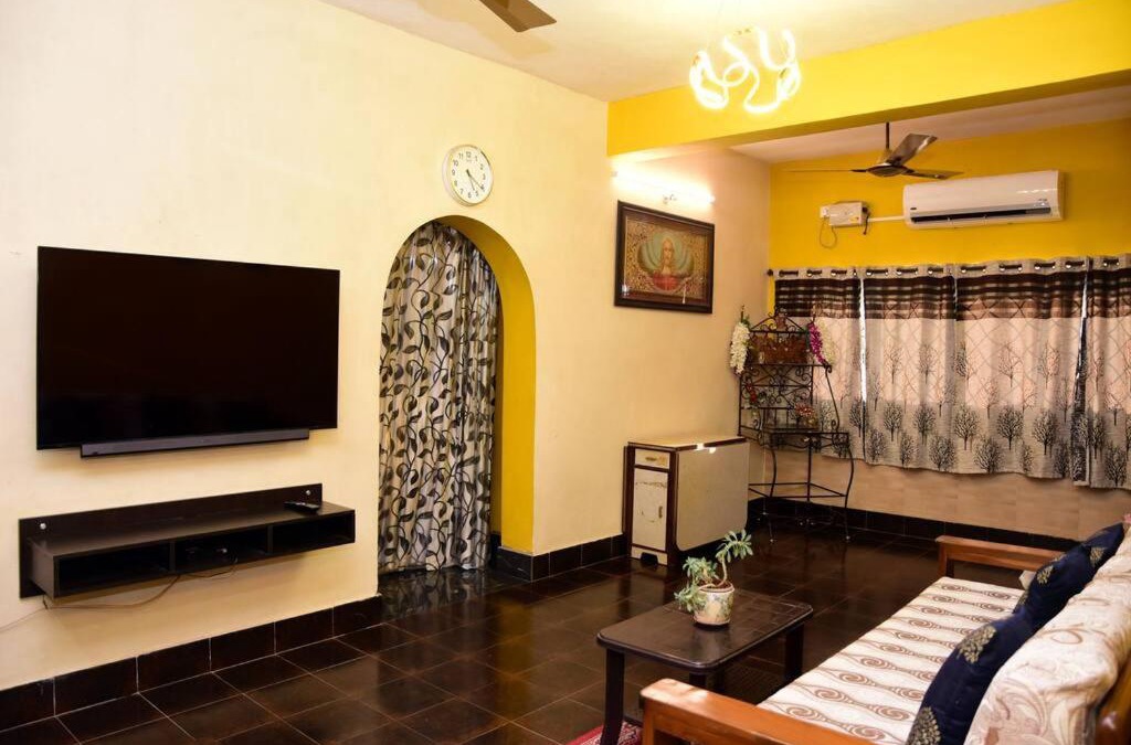 Bambolim Apartment | Cozy AC Apartment in North Goa