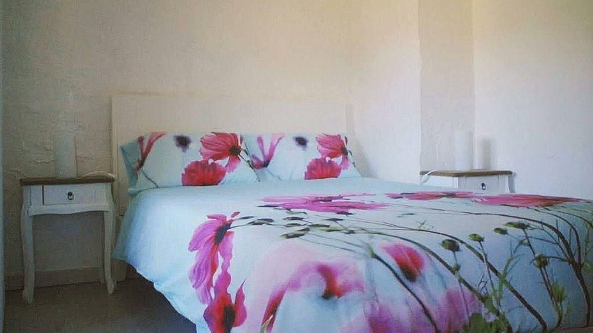 Castellane Bed & Breakfast | Cozy accommodation for up to 6 people with mountain views v. Balcony/winter garden
