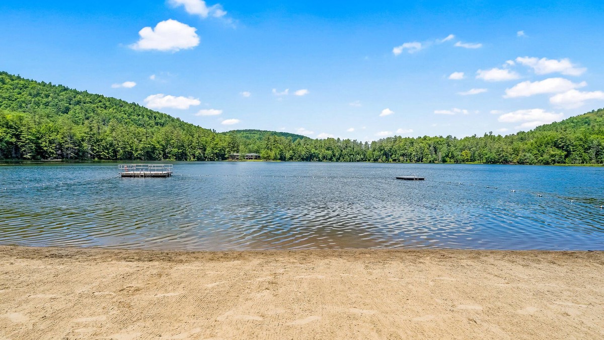Chestertown Condo | Cozy Adirondack condo in quaint Chestertown, near Lake George & Gore Mountain