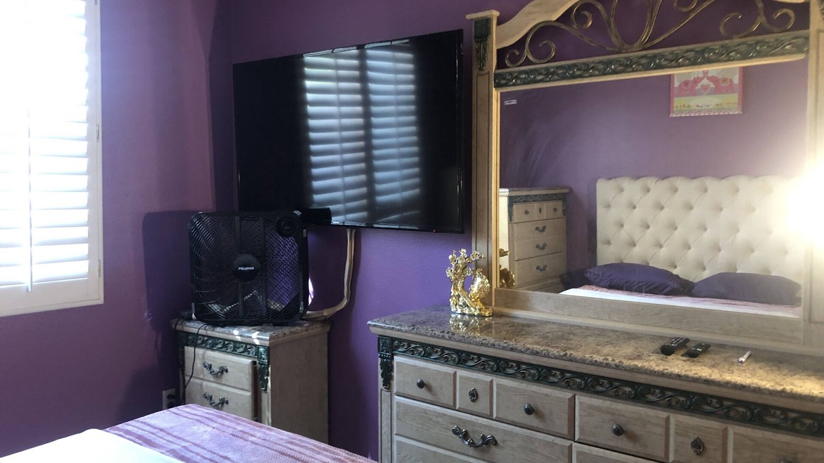 Murrieta House | Cozy and beautiful room