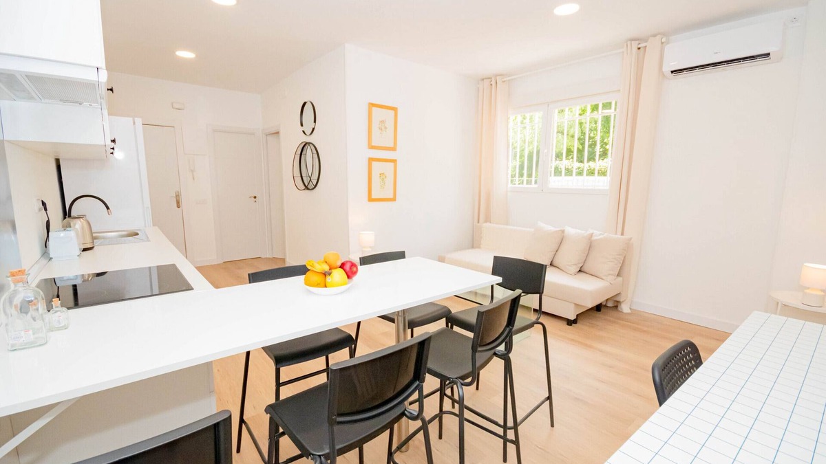 Quintana Apartment | Cozy and charming 3-bedroom apartment in Madrid