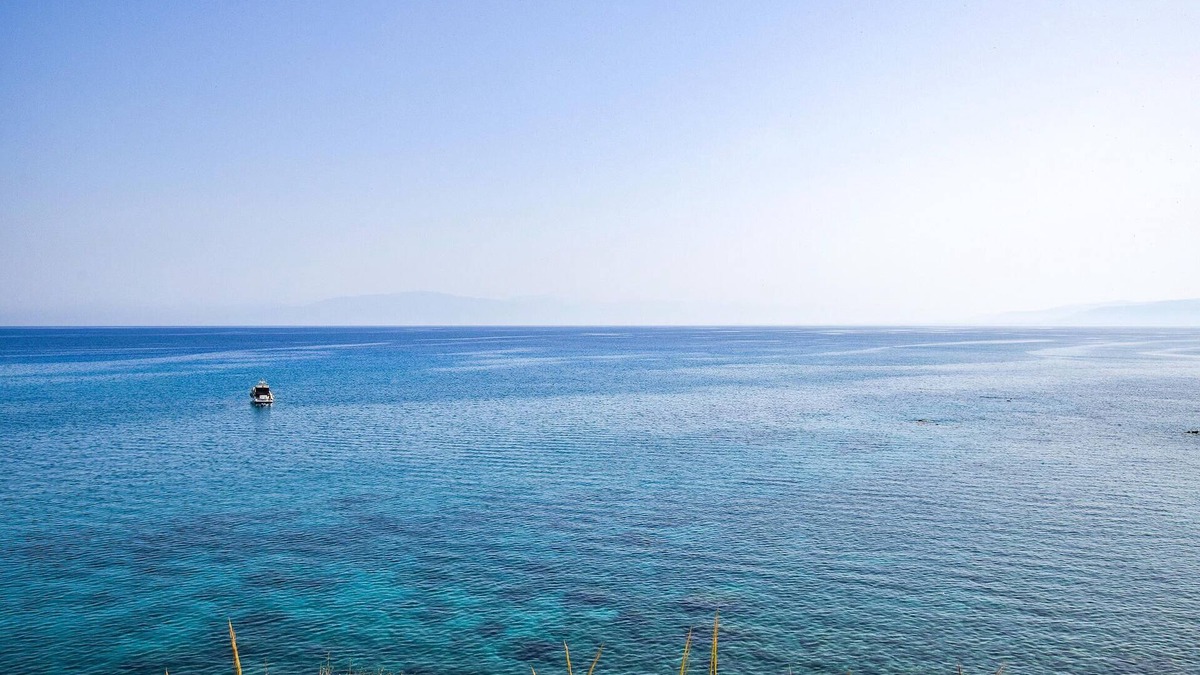 Caminia Apartment | Cozy and charming apartment with garden and sea view.