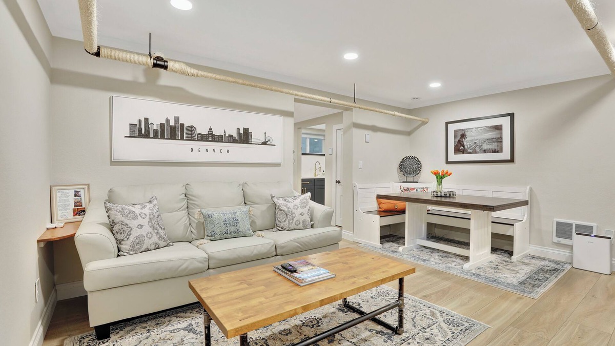 Cheesman Park Apartment | Cozy and Chic 1-Bedroom Apartment in Historic Central Denver - Pet Friendly
