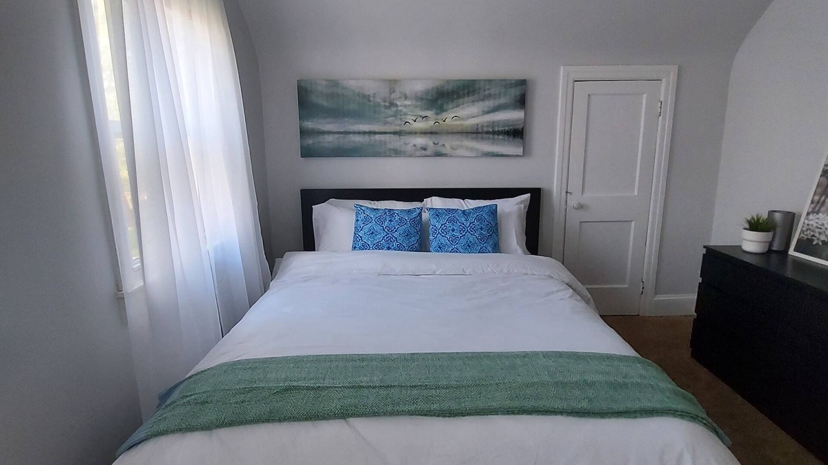 Ewing Apartment | Cozy and Clean 1-Bdr Apt in a Quiet Neighborhood
