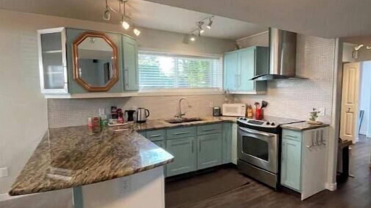 East Hill Apartment | Cozy and comfortable