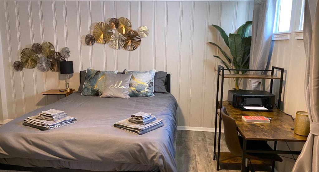 Downtown Baltimore Apartment | Cozy and Modern 1BR Apartment with WiFi and Dogs Welcome
