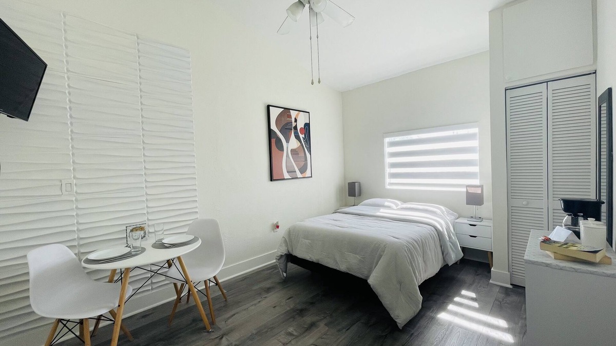 West Perrine Apartment | Cozy and peaceful studio