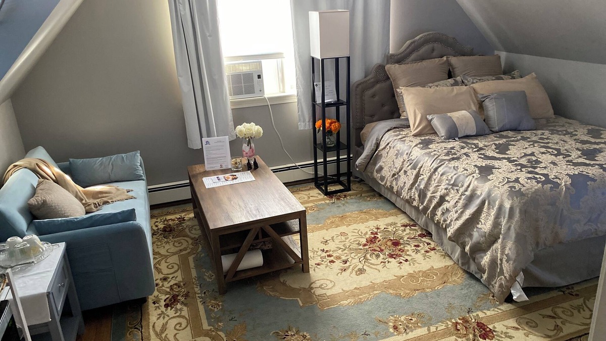 Portland House | Cozy and Quiet Home One Bedroom Private Bathroom in Portland Maine. NOT KITCHEN.