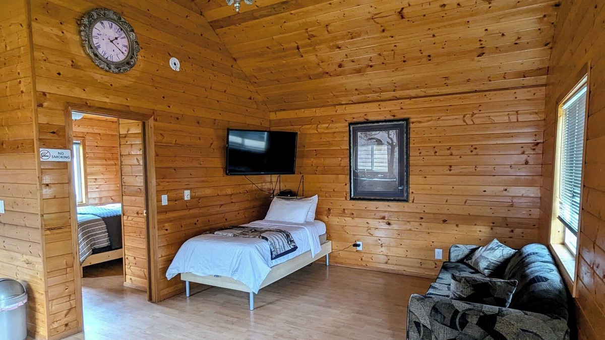 McBride Cabin | Cozy and Relaxing Getaway Cabin #4
