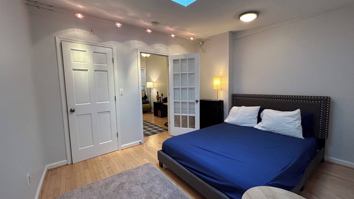 Canton House | Cozy and spacious 2-bedroom Baltimore townhome