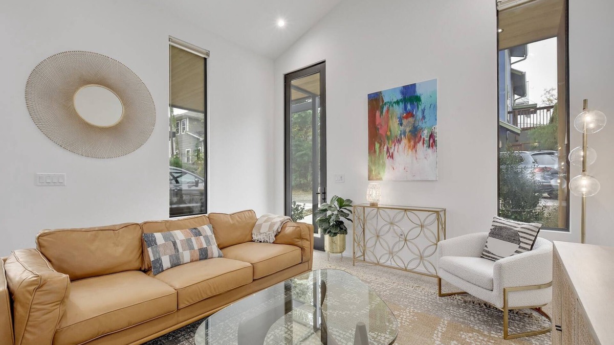 Chestnut House | Cozy and Spacious 2BD 2BR Sanctuary