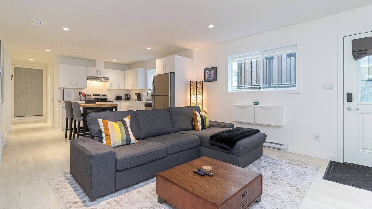 Saanichton House | Cozy and spacious home-away-from-home just 25 minutes from downtown Victoria!