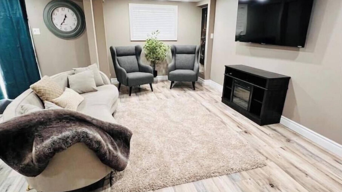 Kitchener Apartment | Cozy and sparkling 2 Bedroom Suite