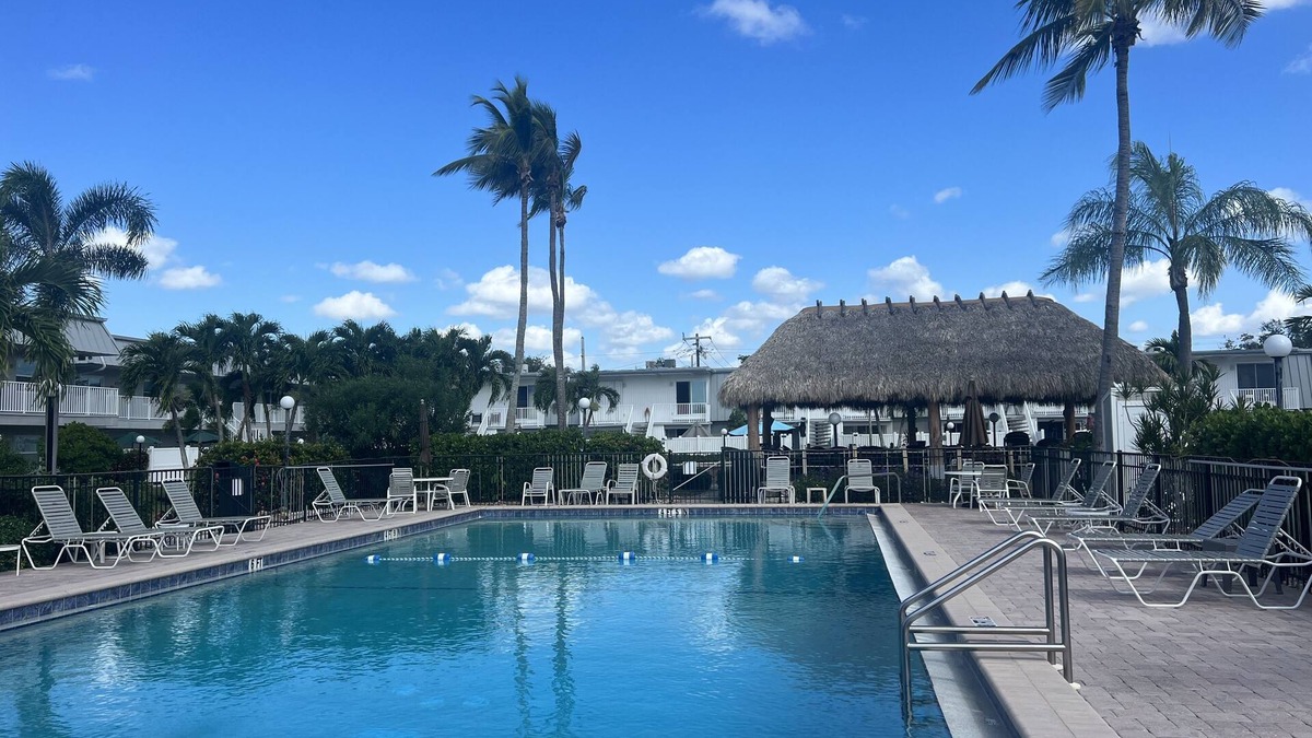 Cypress Lake Condo | Cozy and sweet condo .