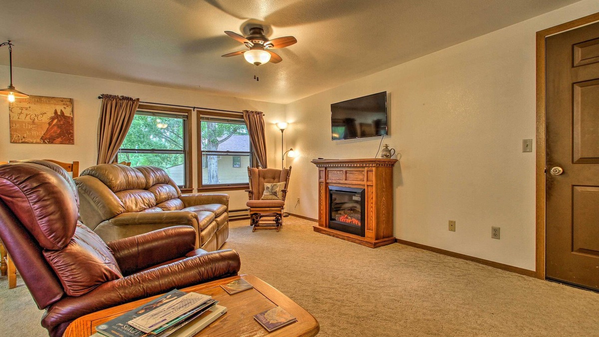 Columbus Apartment | Cozy Angler's Apt - Steps to Trout Fishing River!