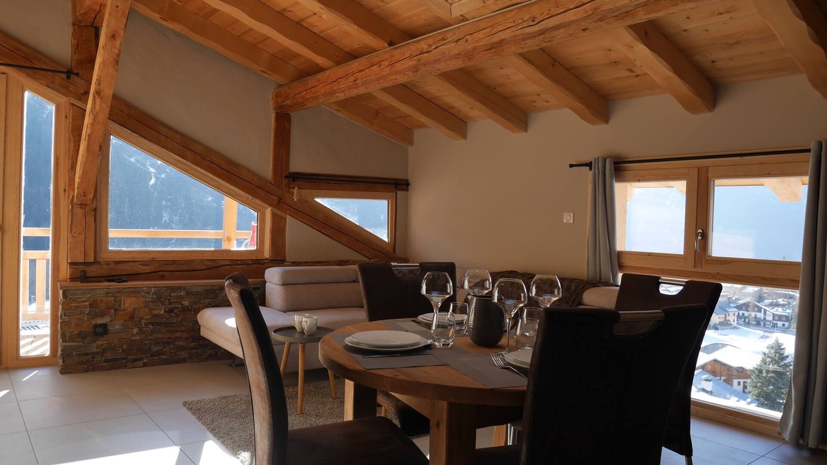 Champagny-en-Vanoise Apartment | Cozy apartment 4/6 pers 3 rooms LA PLAGNE-CHAMPAGNY