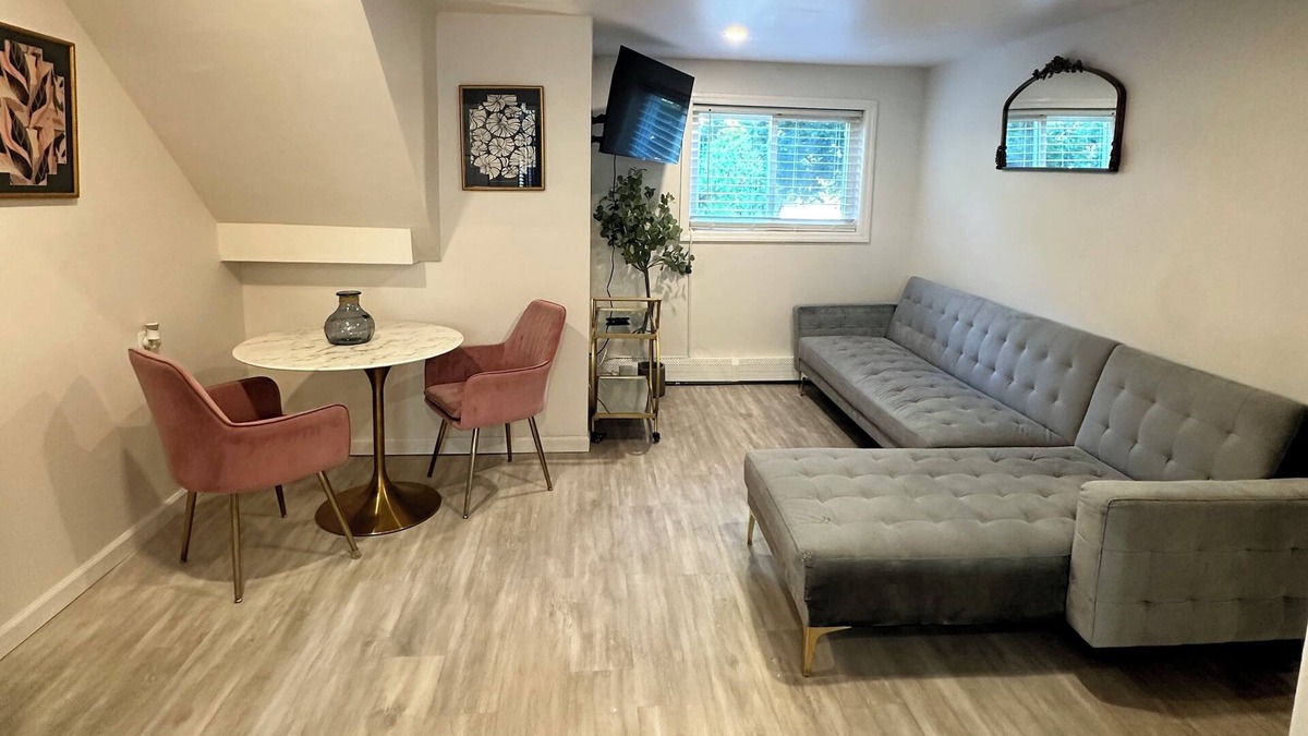 West Babylon Apartment | Cozy apartment