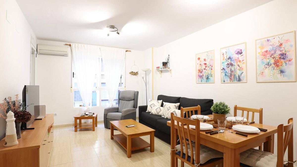 Sagunto Apartment | Cozy apartment 60m from the beach with balcony - Puerto de Sagunto
